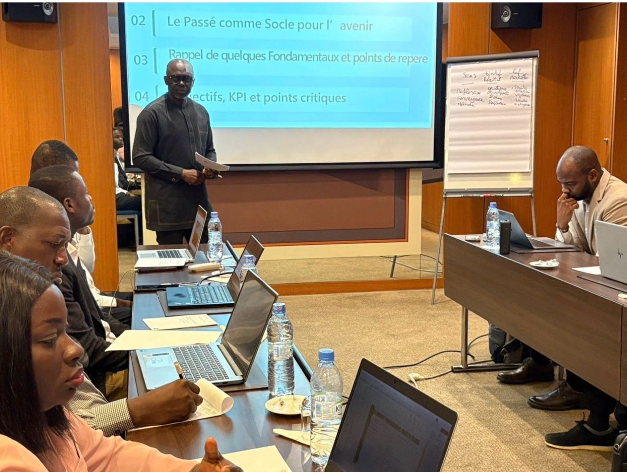 RETRAITE STRATEGIQUE ANNUELLE PLACEE SOUS LE THEME <<Vision,Alignement stratégique,performance & Engagement>>.